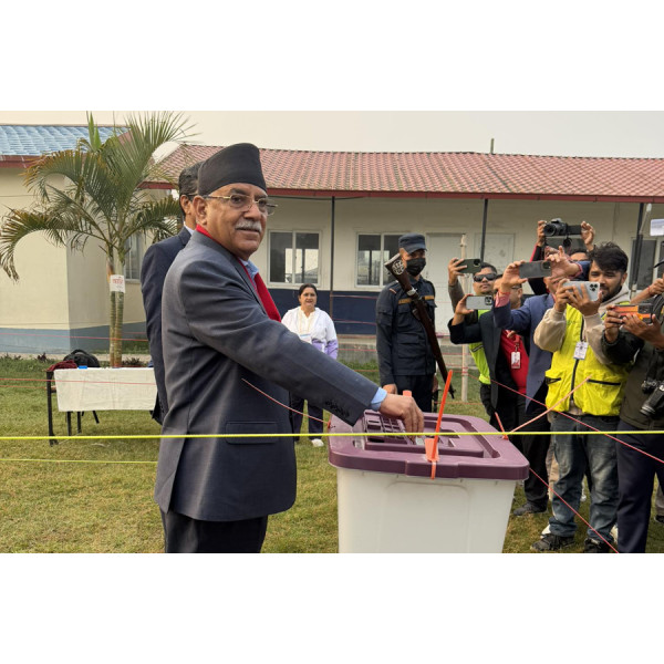 शीर्ष नेताहरूको मतदान, सही–गलतको आधारमा निर्णय गर्न प्रचण्डको आग्रह