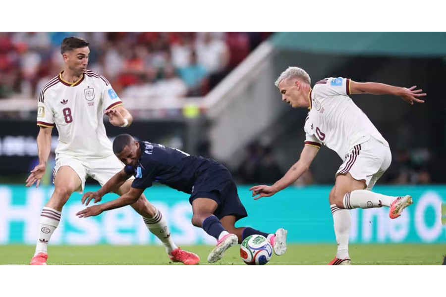 Spain Edge Uruguay to Top Group H, Reach FIFA World Cup Knockout Stage